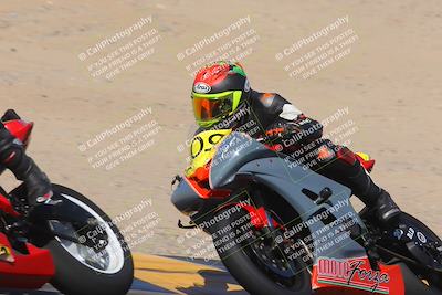 media/Oct-08-2023-CVMA (Sun) [[dbfe88ae3c]]/Race 3 Amateur Supersport Middleweight/